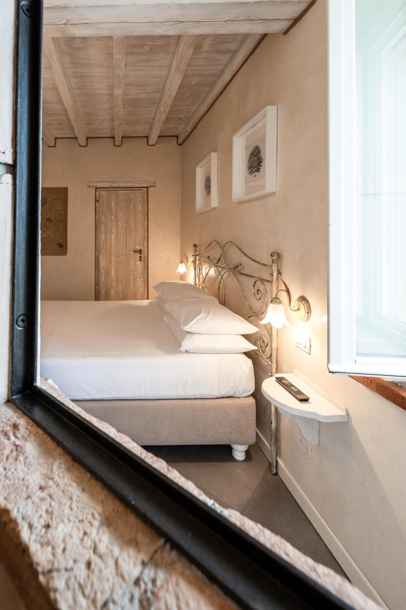 Casal Del Pigno Bed & Breakfast Peschiera del Garda Dış mekan fotoğraf